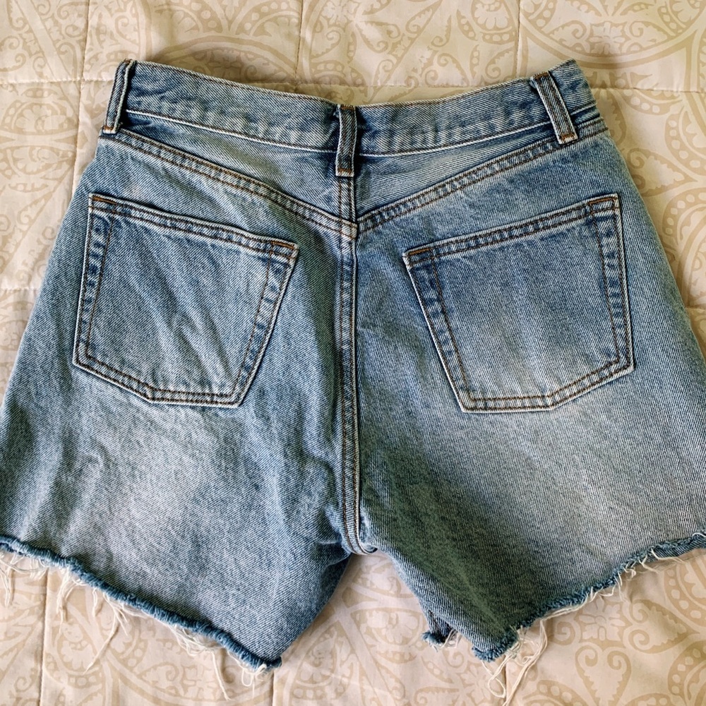 Brandy Melville J. Halt High-Rise Denim Shorts - Picture 4 of 5
